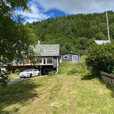 Voss- Oppheim Suite Private Cozy Cabin Vossestrand 외부 사진